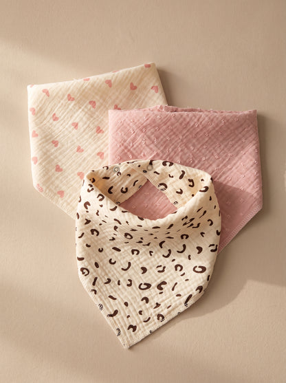 NOYAMIO® 3'lü Müslin Bandana Bebek Önlüğü Seti | Kalp, Leopar ve Pudra Pembe